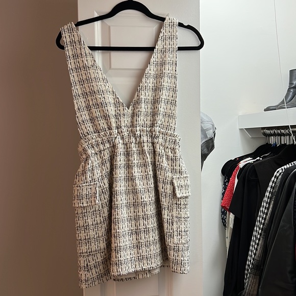 Dress - Picture 3 of 7